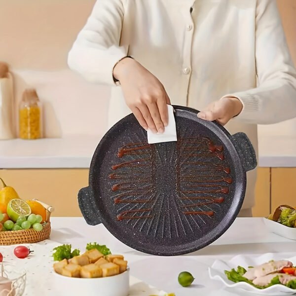 Versatile Non-Stick Bbq Grill Pan - Perfect For Grilling Steaks & Meat | Ideal For Indoor/Outdoor Cooking | Great For Camping, Picnics & Home Kitchen Use | Cast Iron Construction | Essential Barbecue Accessory