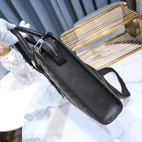 Men Fashion Leather Personality Woven Portable Briefcase Business Large Capacity Travel Black Zipper Laptop Bag for A4 Magazine